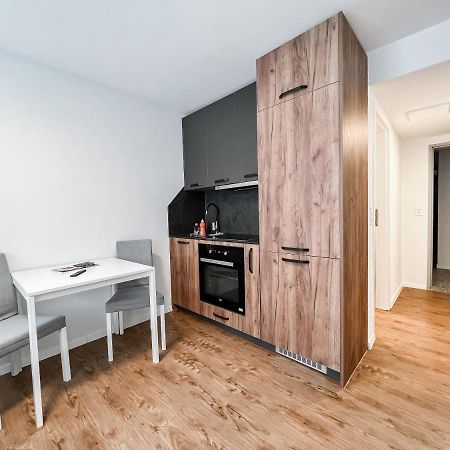 Kuscheliges Nest Fuer Zwei: Guenstiges Studio In Den Schweizer Alpen 萨斯费 外观 照片