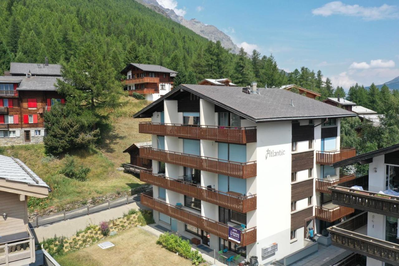 Kuscheliges Nest Fuer Zwei: Guenstiges Studio In Den Schweizer Alpen 萨斯费 外观 照片